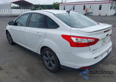 2014 Ford Focus Se from USA, damaged, VIN 1FADP3F28EL426828
